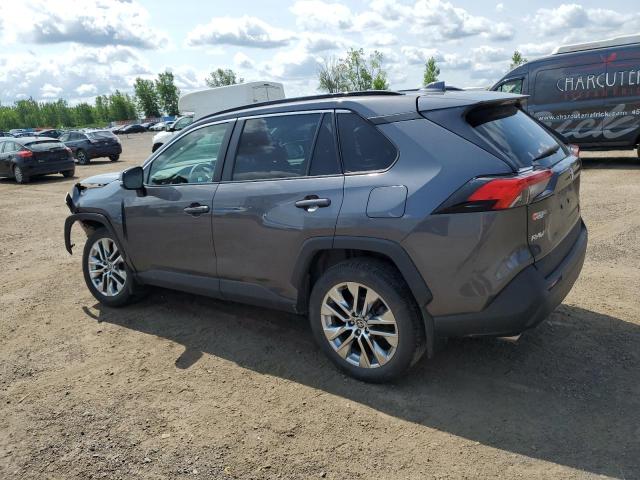 2T3R1RFV6MC227384 - 2021 TOYOTA RAV4 XLE GRAY photo 2