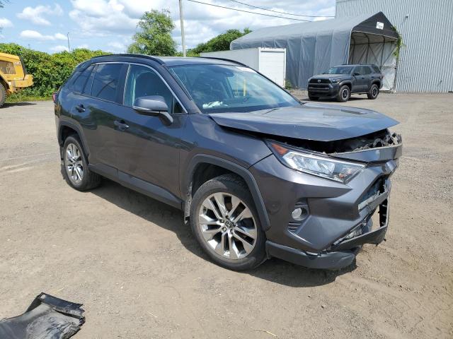 2T3R1RFV6MC227384 - 2021 TOYOTA RAV4 XLE GRAY photo 4