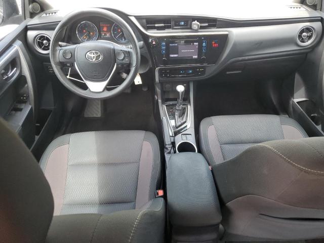 2T1BURHE5JC123303 - 2018 TOYOTA COROLLA L ნაცრისფერი ფოტო 8