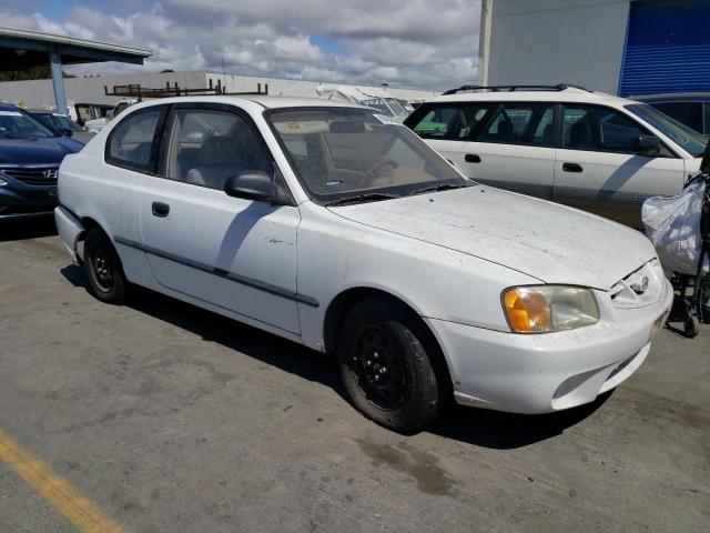 KMHCF35GX2U188861 - 2002 HYUNDAI ACCENT L WHITE photo 4