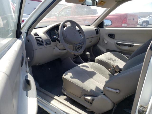 KMHCF35GX2U188861 - 2002 HYUNDAI ACCENT L WHITE photo 8