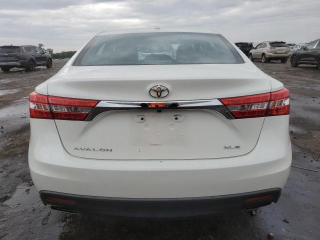 4T1BK1EB9FU154190 - 2015 TOYOTA AVALON XLE Weiß Foto 6