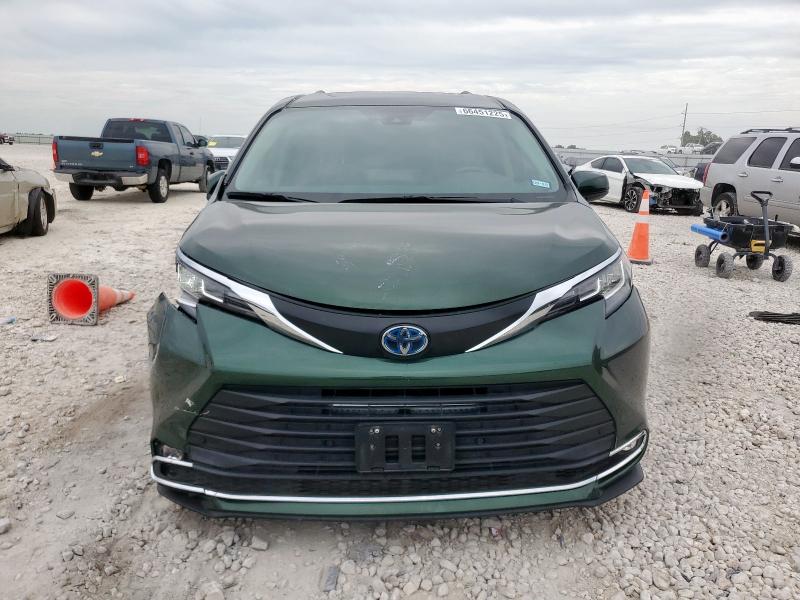 5TDYRKEC5MS069521 - 2021 TOYOTA SIENNA XLE GREEN photo 5