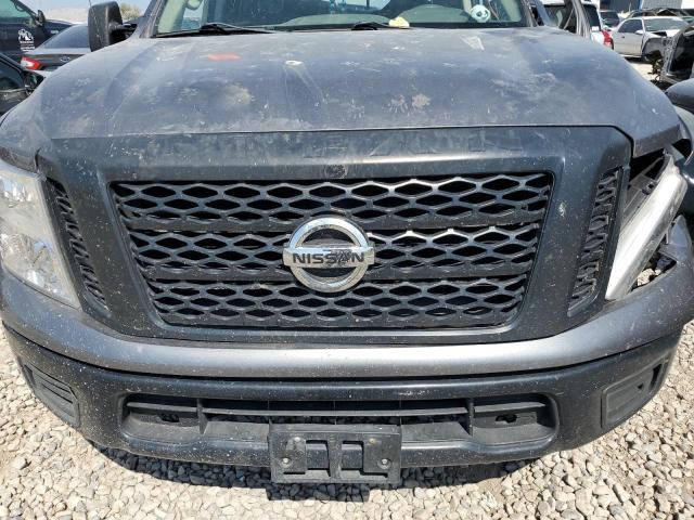 1N6AA1EJ4JN506926 - 2018 NISSAN TITAN S CHARCOAL photo 11
