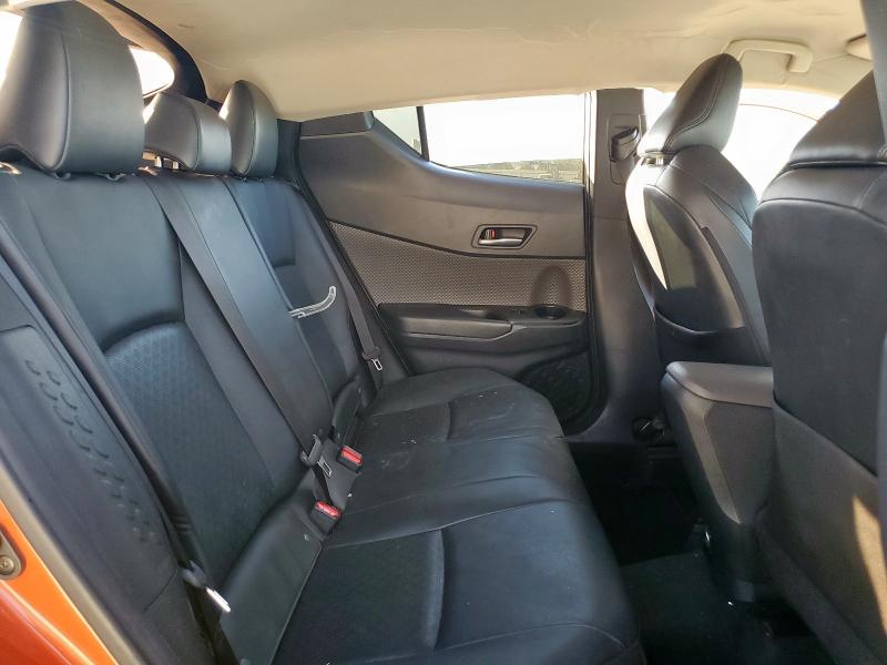 JTNKHMBX6L1078442 - 2020 TOYOTA C-HR XLE 橙色 照片 11