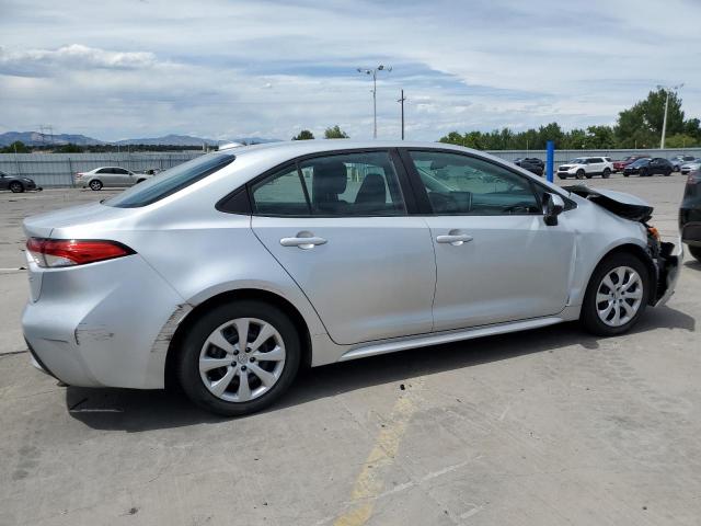 5YFEPRAE7LP032275 - 2020 TOYOTA COROLLA LE Gümüş foto 3