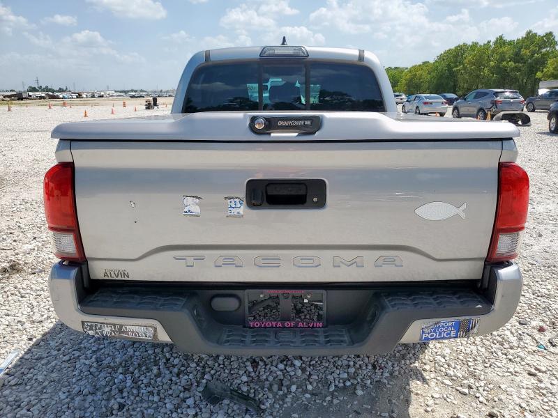 5TFAX5GN6JX107898 - 2018 TOYOTA TACOMA DOUBLE CAB SILVER photo 6