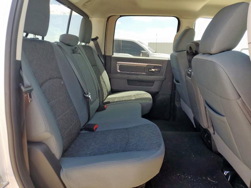 1C6RR7LT8JS331840 - 2018 RAM 1500 SLT WHITE photo 10