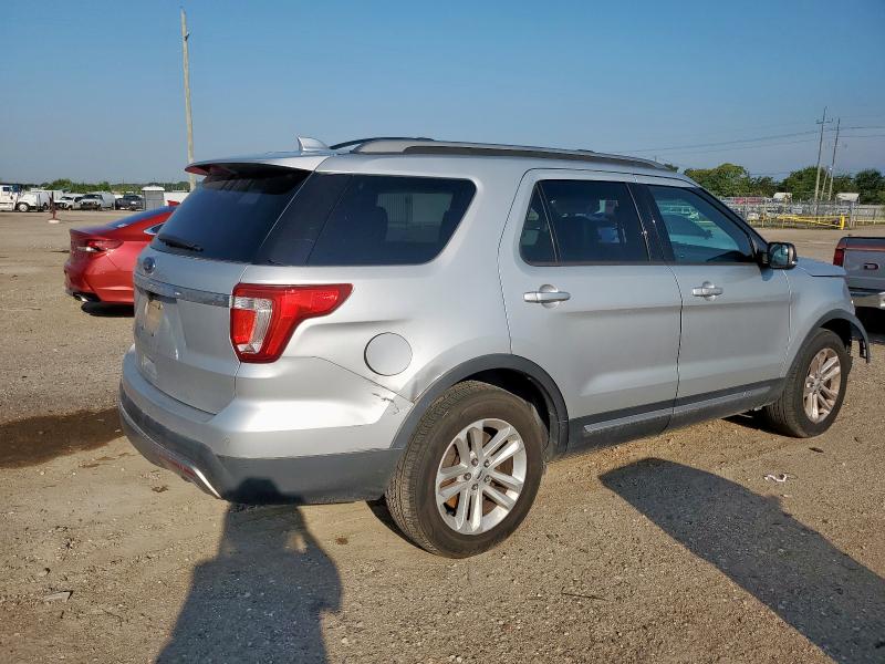 1FM5K7D82HGD12134 - 2017 FORD EXPLORER XLT ვერცხლისფერი ფოტო 3