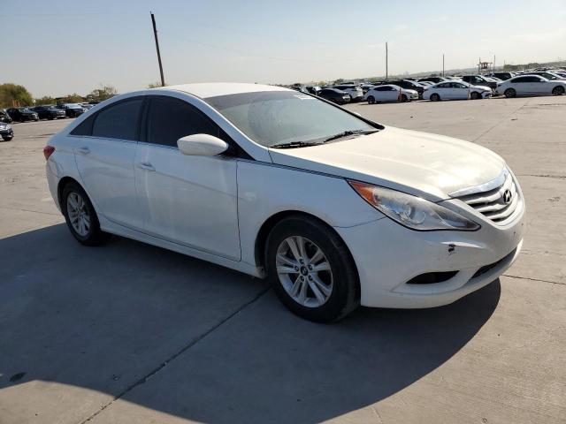 5NPEB4ACXDH797897 - 2013 HYUNDAI SONATA 4D GLS WHITE photo 4