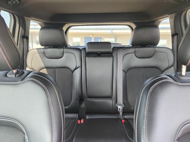 1C4RJHAG3PC661867 - 2023 JEEP GRAND CHER LAREDO Silber Foto 10