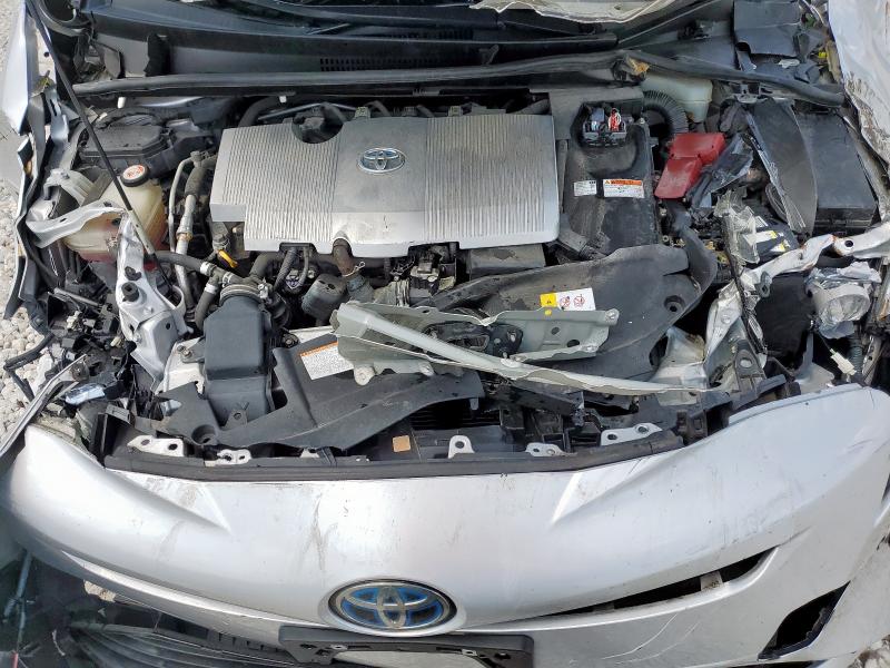 JTDKARFU6H3037634 - 2017 TOYOTA PRIUS 银色 照片 12