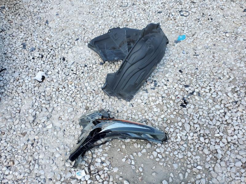 JTDKARFU6H3037634 - 2017 TOYOTA PRIUS 银色 照片 13