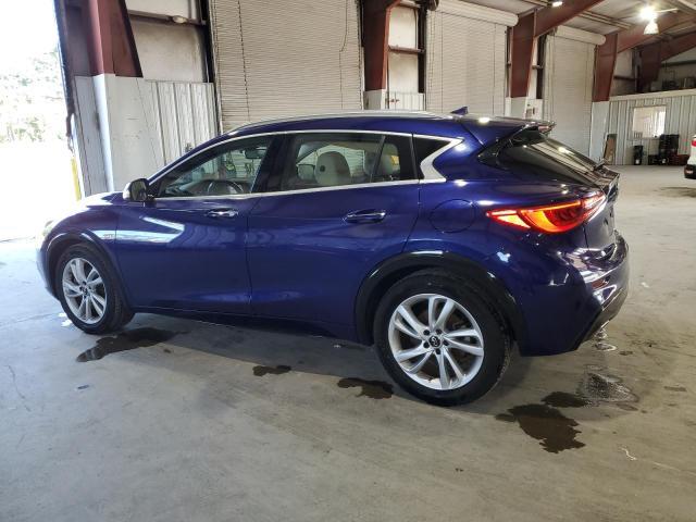 SJKCH5CP2JA046417 - 2018 INFINITI QX30 BASE BLUE photo 2