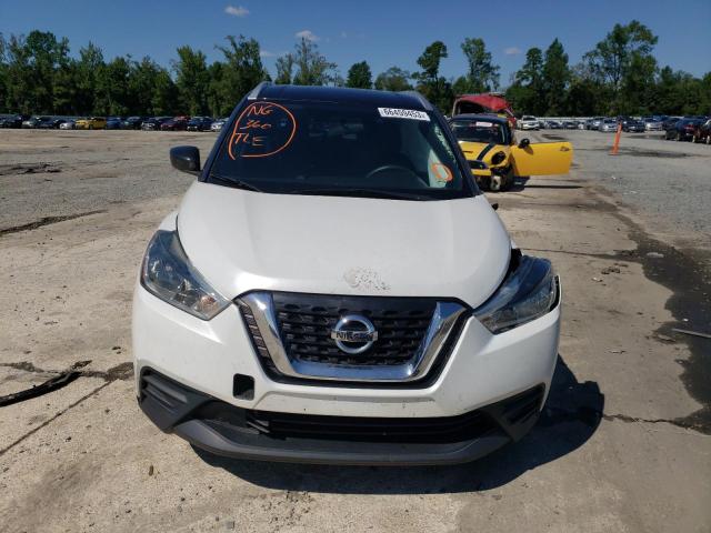 3N1CP5CU9JL544010 - 2018 NISSAN KICKS S WHITE photo 5