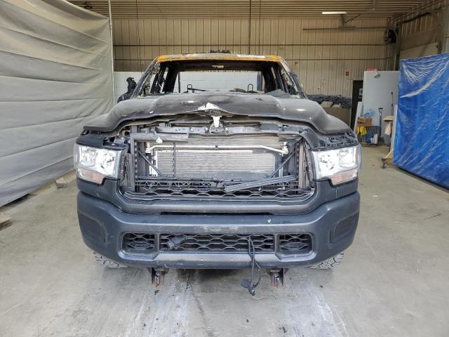 3C6UR5CJ0LG142705 - 2020 RAM 2500 TRADESMAN 黑色 照片 5