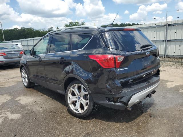 1FMCU0J98KUA35844 - 2019 FORD ESCAPE TITANIUM შავი ფოტო 2