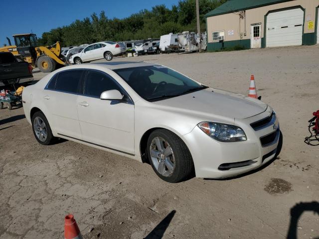 1G1ZD5E13BF119244 - 2011 CHEVROLET MALIBU 2LT WHITE photo 4