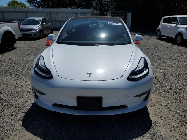 5YJ3E1EB9JF085406 - 2018 TESLA MODEL 3 白色 照片 5