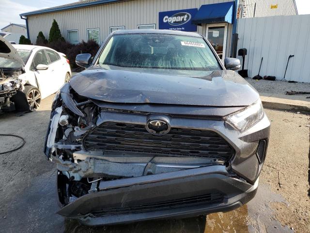 2T3K1RFV3RC256818 - 2024 TOYOTA RAV4 LE Сұр фото 5