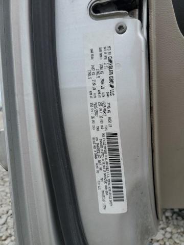 2A4RR8DG1BR714287 - 2011 CHRYSLER TOWN & COU TOURING L SILVER photo 14