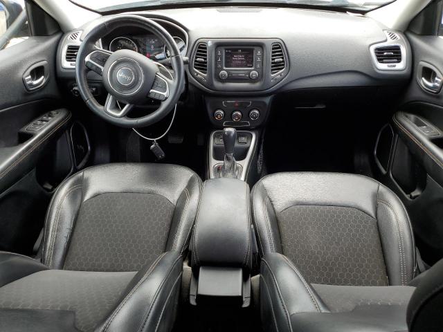 3C4NJCBBXJT267881 - 2018 JEEP COMPASS LATITUDE أزرق صورة 8