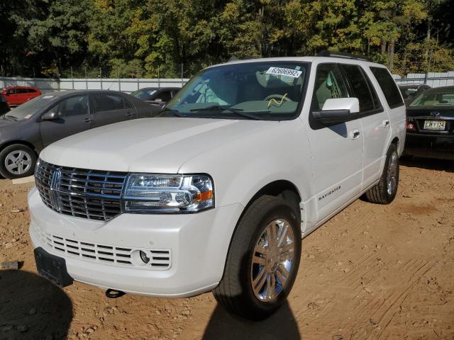 5LMJJ2H5XAEJ10807 - 2010 LINCOLN NAVIGATOR თეთრი ფოტო 2