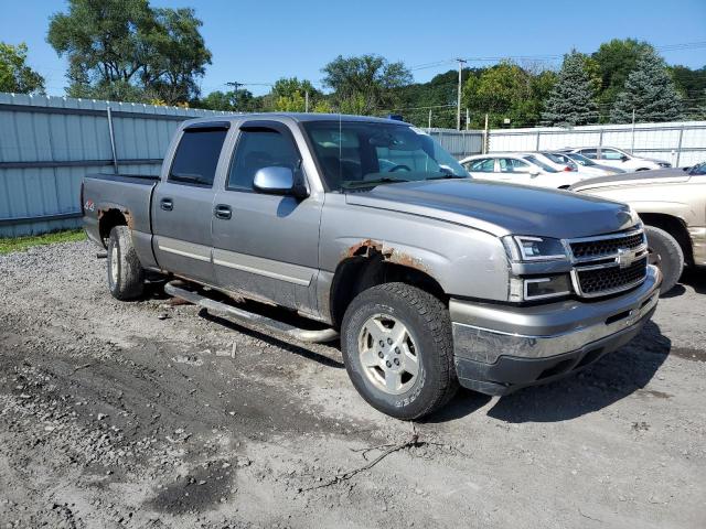 2GCEK13Z371134600 - 2007 CHEVROLET SILVERADO K1500 CLASSIC CREW CAB GRAY photo 4