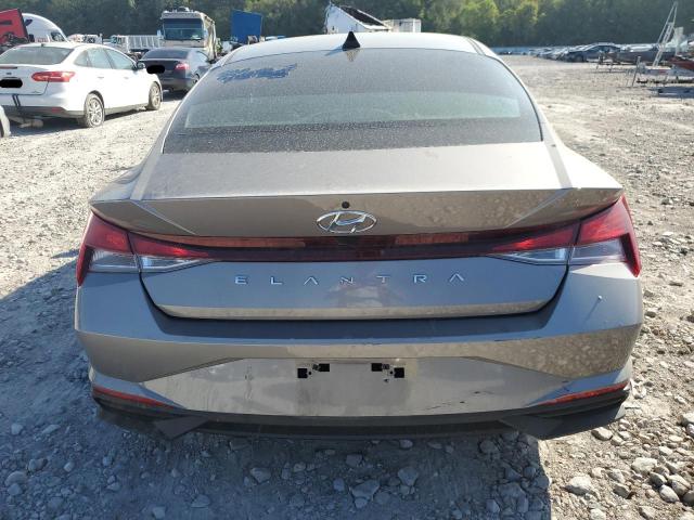 KMHLL4AG0MU156802 - 2021 HYUNDAI ELANTRA SE GRAY photo 6