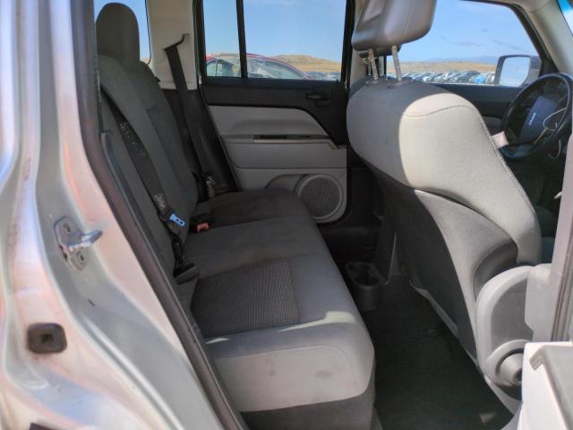 1J8FT28W77D295602 - 2007 JEEP PATRIOT SPORT 银色 照片 10