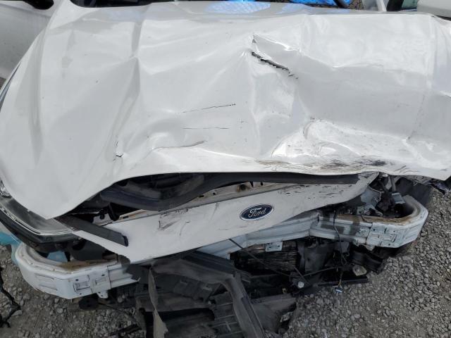 3FA6P0HD6KR238876 - 2019 FORD FUSION SE WHITE photo 11