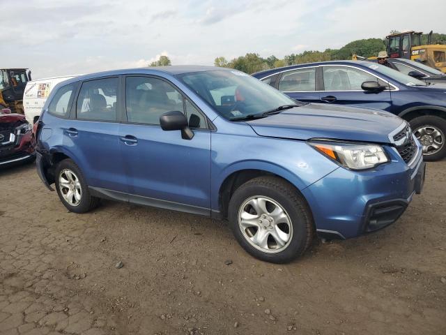 JF2SJAAC5JG445400 - 2018 SUBARU FORESTER 2.5I BLUE photo 4