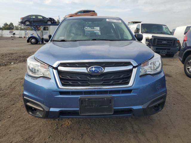 JF2SJAAC5JG445400 - 2018 SUBARU FORESTER 2.5I BLUE photo 5