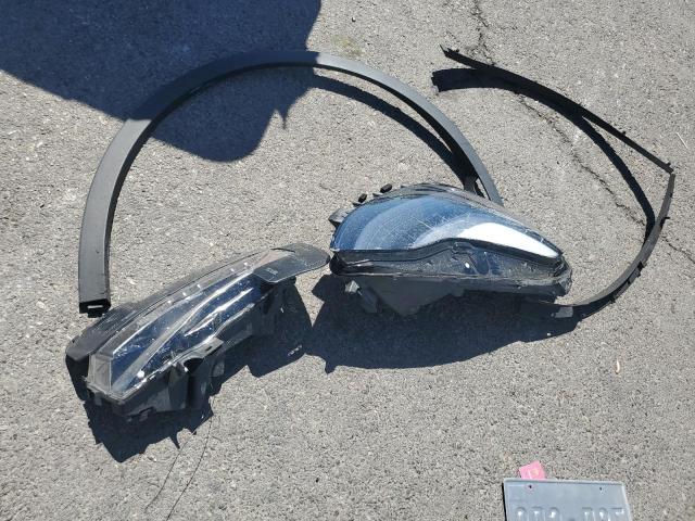 7SAYGDED9PF942077 - 2023 TESLA MODEL Y WHITE photo 12