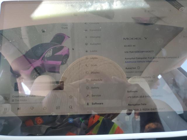 7SAYGDED9PF942077 - 2023 TESLA MODEL Y WHITE photo 9