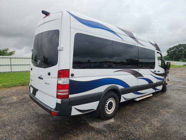 WDZPE8CD6JP615223 - 2018 MERCEDES-BENZ SPRINTER 2500 WHITE photo 3