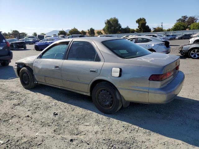 4T1BF22K2VU021641 - 1997 TOYOTA CAMRY CE GOLD photo 2