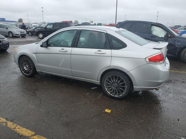 1FAHP36N89W141126 - 2009 FORD FOCUS SES SILVER photo 2