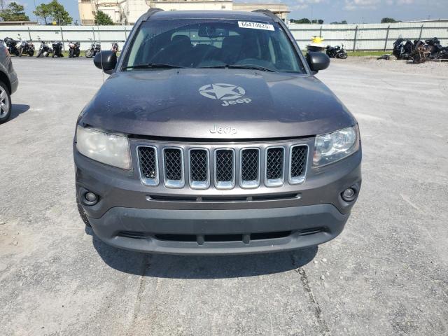 1C4NJCBA3FD372203 - 2015 JEEP COMPASS SPORT Серый фото 5