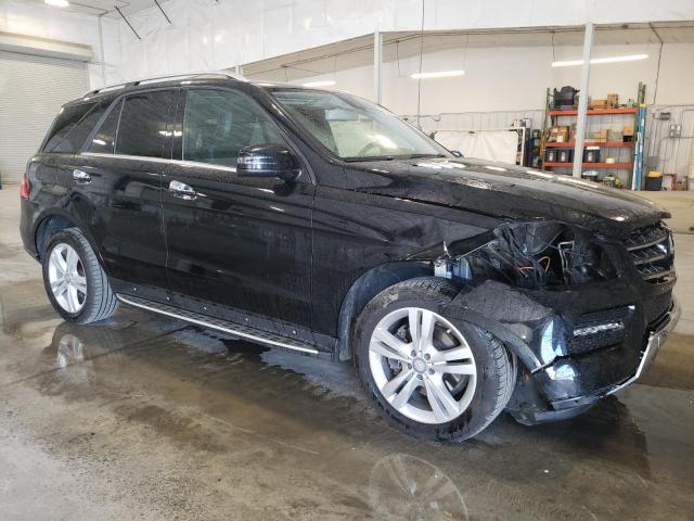 4JGDA5HB9FA551396 - 2015 MERCEDES-BENZ ML 350 4MATIC BLACK photo 4