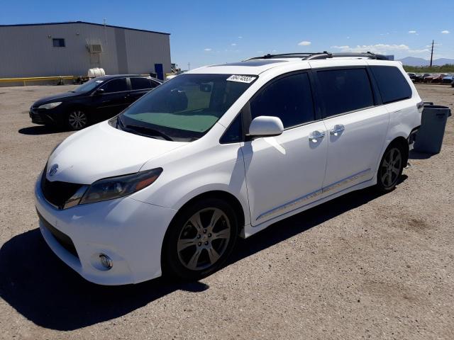 5TDXZ3DC1HS816153 - 2017 TOYOTA SIENNA SE WHITE photo 1