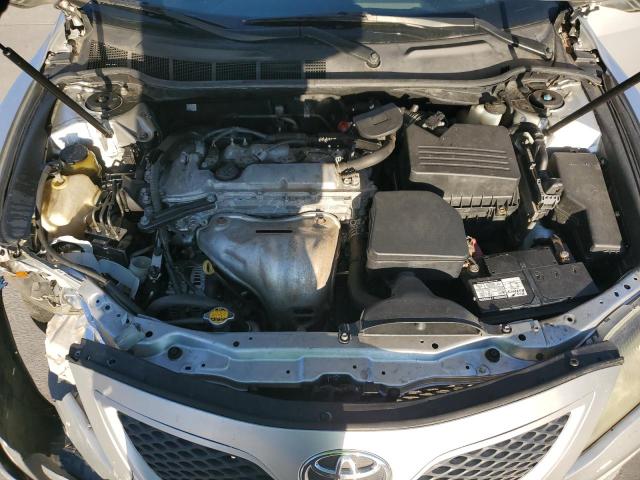 4T1BF3EK2BU653634 - 2011 TOYOTA CAMRY BASE SILVER photo 22