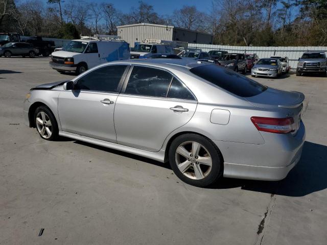 4T1BF3EK2BU653634 - 2011 TOYOTA CAMRY BASE SILVER photo 3