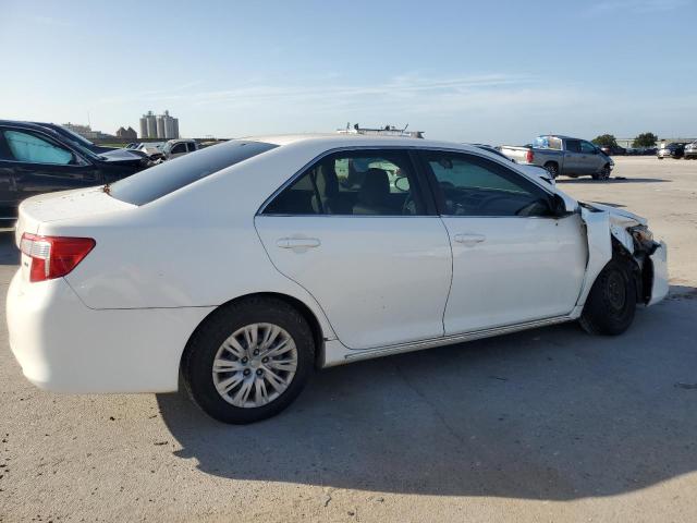 4T4BF1FK9ER354526 - 2014 TOYOTA CAMRY L 白色 照片 3