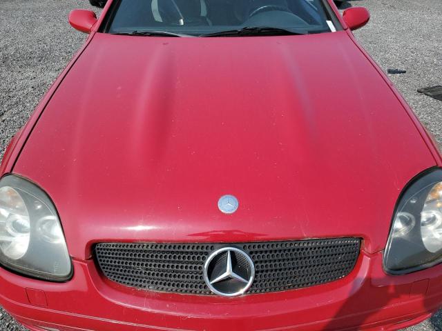 WDBKK47FXWF007725 - 1998 MERCEDES-BENZ SLK 230 KOMPRESSOR RED photo 11