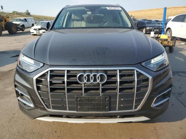 WA1BAAFY0M2079148 - 2021 AUDI Q5 PREMIUM PLUS CHARCOAL photo 5