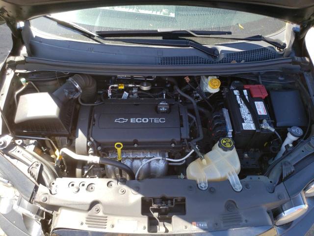 1G1JA5SH9F4137515 - 2015 CHEVROLET SONIC LS შავი ფოტო 11