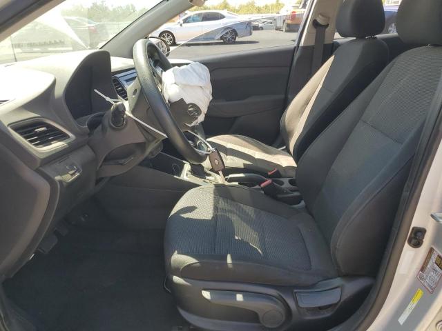 3KPC24A38JE029147 - 2018 HYUNDAI ACCENT SE Gümüş foto 7