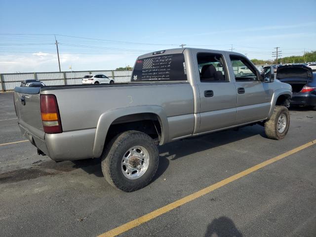 1GCHK23112F205906 - 2002 CHEVROLET SILVERADO K2500 HEAVY DUTY TAN photo 3