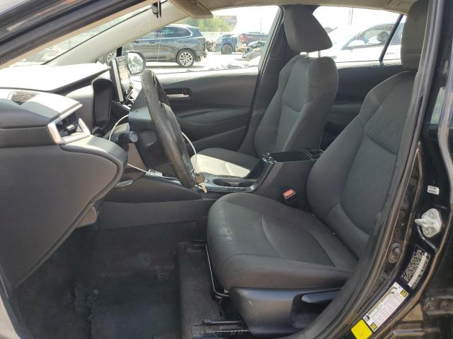 5YFEPRAE6LP056695 - 2020 TOYOTA COROLLA LE შავი ფოტო 7